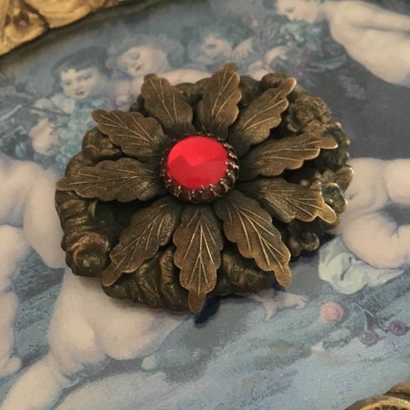 HTF Antique Art Nouveau Red Vauxhall Glass Bohemian Czech Repousse Brass Brooch - Picture 7 of 12